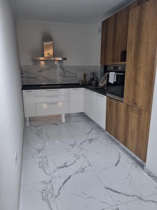 2 Bedroom Apartment In Bugibba St. Paul's Bay Exterior foto
